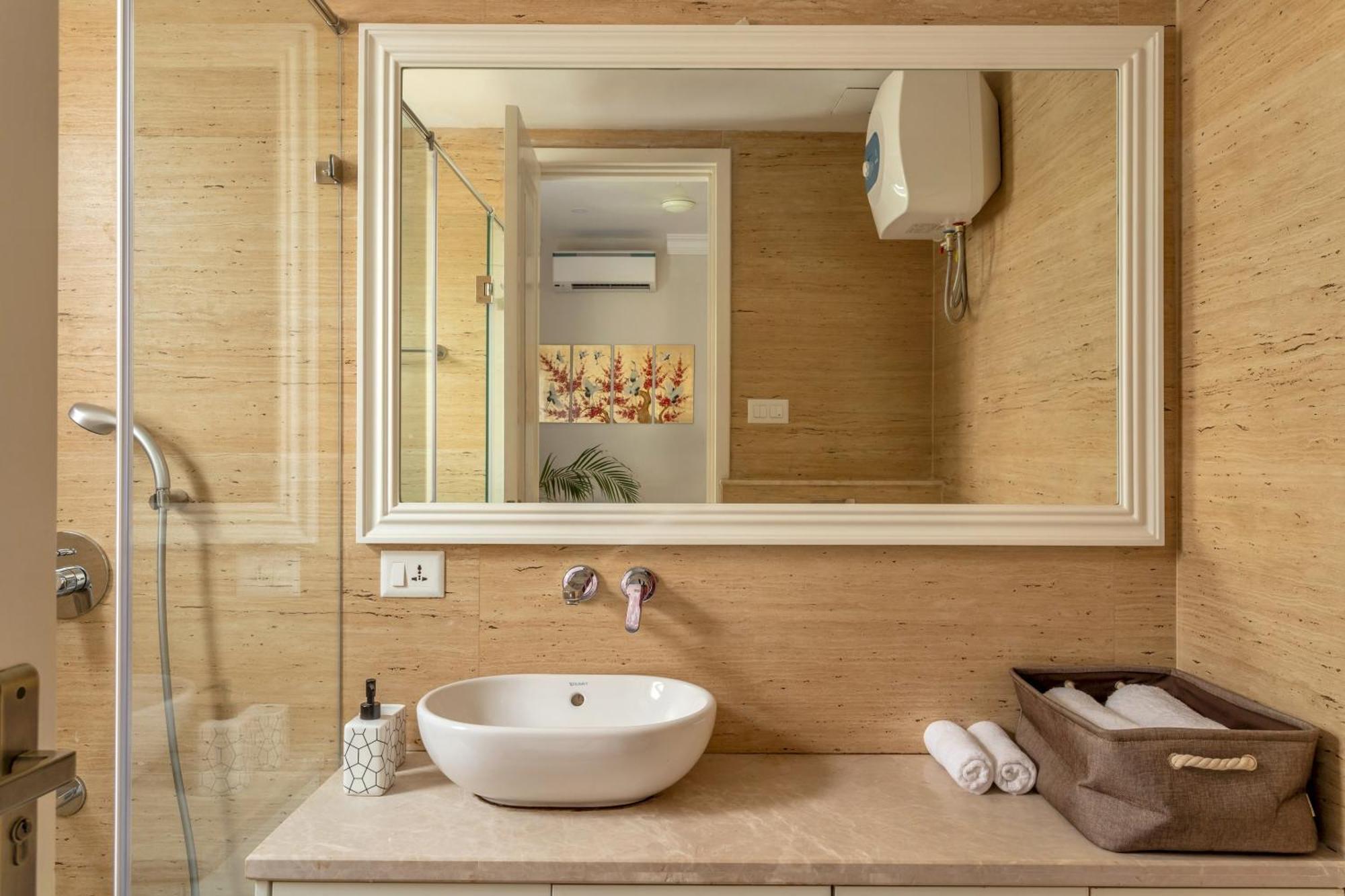 Villa Firefly By Tisyastays Nagoa Esterno foto
